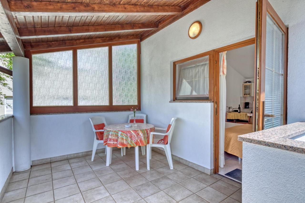 Apartmets Slavica 1644 Banjole Exterior photo